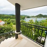 One-bedroom With View *
