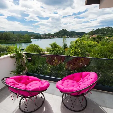 One-bedroom With View 普洛切