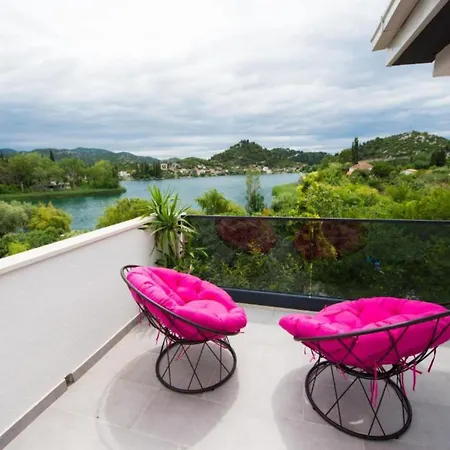 One-bedroom With View 普洛切