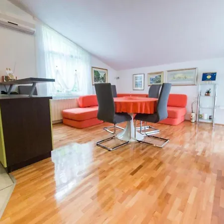 דירה One-bedroom With View Bara