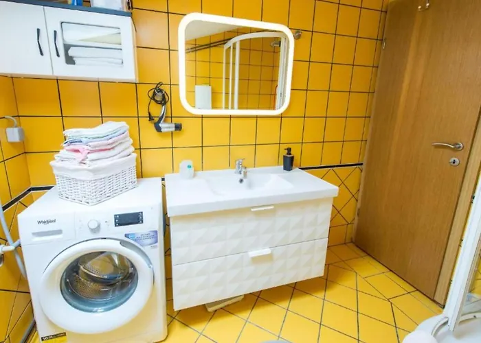 One-bedroom With View * 플로체