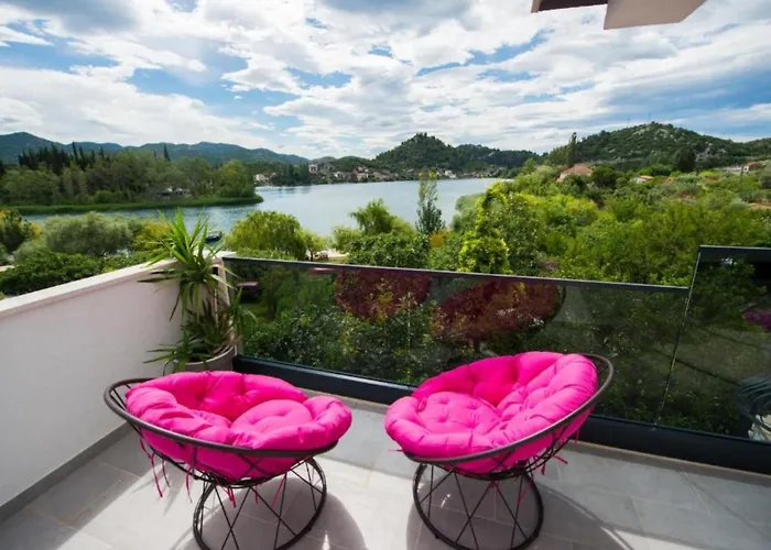 One-bedroom With View 플로체