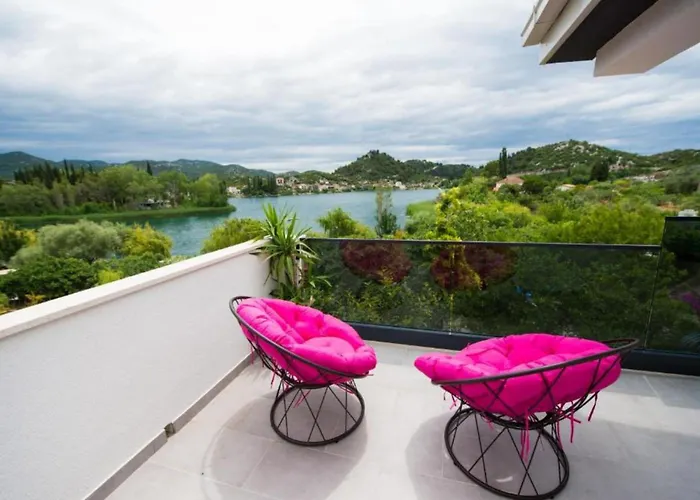 One-bedroom With View 플로체