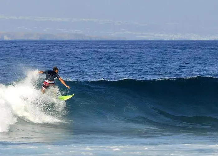 One-bedroom With View 아파트 *